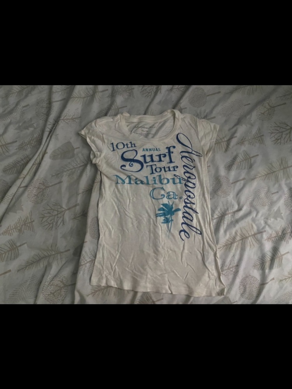 Aeropostale White and Blue Malibu Surf Graphic Tee